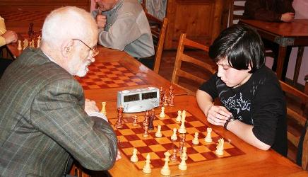 Николаев переиграл Херсон в шахматы