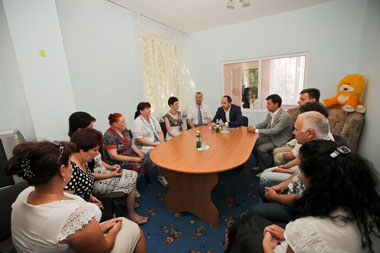 Тигипко посетил областной центр социальной реабилитации детей-инвалидов