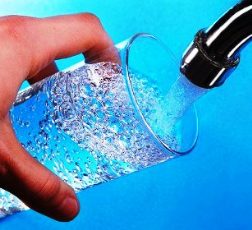 В Херсоне до конца 2013 года появится сеть точек по продаже чистой воды