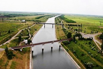 В Каховском магистральном канале утонули два человека