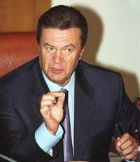 В 2013 году в Херсоне начнет работать перинатальный центр - Янукович