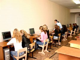 В херсонских школах все больше компьютеров
