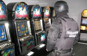 Налоговики «прикрыли» в Херсоне подпольный клуб игровых автоматов