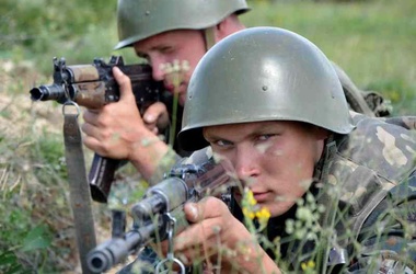 Украинские войска приведены в полную боеготовность, - Министр обороны Тенюх