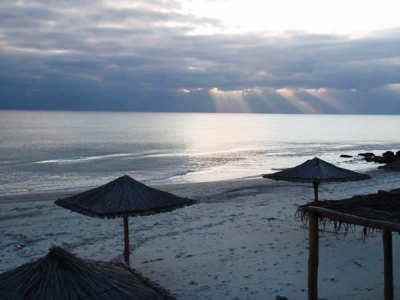 Курорты Херсонщины: «теневой» бизнес на пляжах