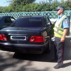 На Херсонщине работники ГАИ задержали автомобиль-"двойник"