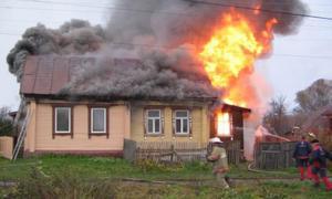 В Цюрупинском раойне при пожаре пострадала 69-летняя женщина