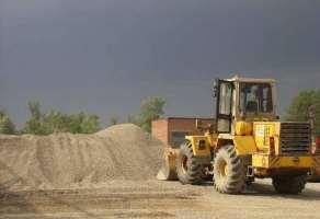 В Новой Каховке пытаются запретить добычу песка