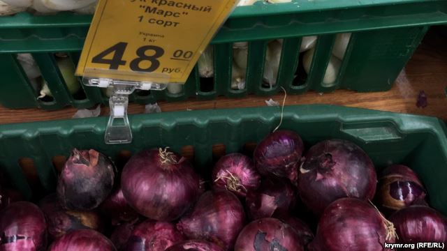 Нехватку продуктов Крым ощутит уже через несколько дней – Умеров