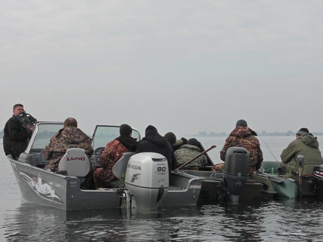 Рыбоохрана вместе с "Правым сектором" ловит браконьеров на Днепре