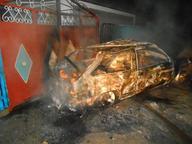 В Голой Пристани полностью сгорела вазовская "восьмерка"
