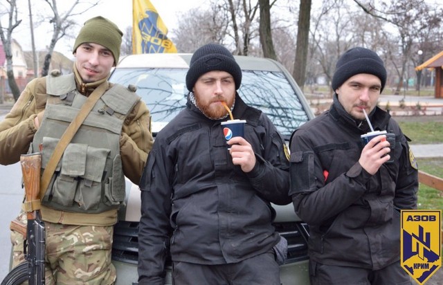 В связи с угрозой сепаратизма "Азов" начинает патрулировать приграничную территорию