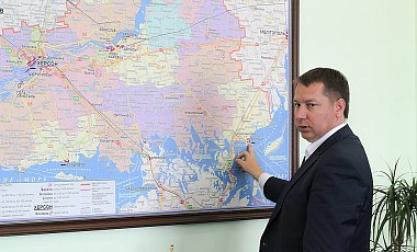 Гордеев обещает до 1 июня отремонтировать дороги в направлении курортов Херсонщины