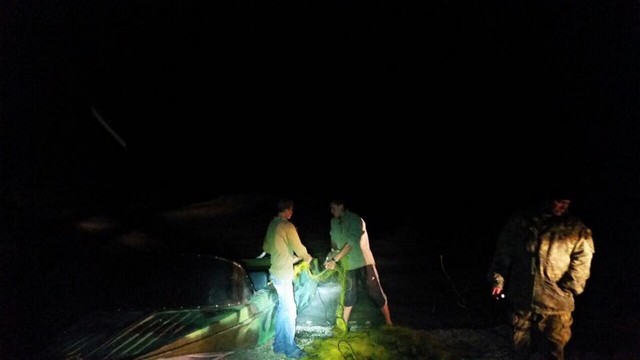 Браконьерские сети доставали из Каховского водохранилища до поздней ночи