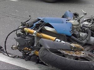 В Новой Каховке мотоциклист разбился насмерть, врезавшись в грузовик на встречке