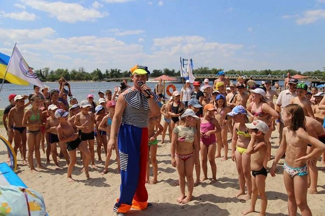 В Гидропарке дети могут бесплатно обучаться плаванию