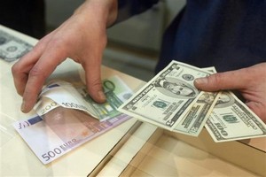 ПриватБанк ограничил продажу валюты через Приват24