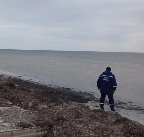 Пропавших в Каланчаке рыбаков до сих пор не нашли