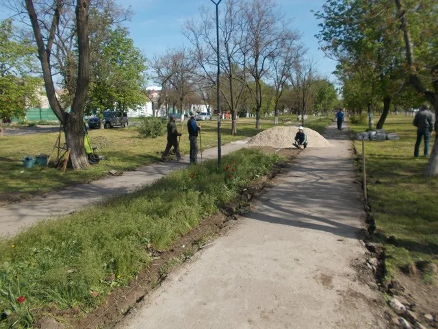В Геническе полным ходом идет подготовка к старту курортного сезона