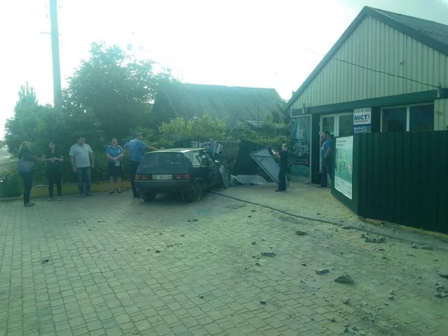 В Каховке пьяный отец посадил за руль “Таврии” 11-летнего сына. В результате – ДТП с пострадавшими