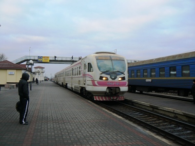 Депутаты Херсонского горсовета опробовали новый дизельный поезд Николаев- Керчь