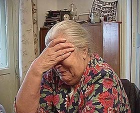 В Херсоне и Новой Каховке две пенсионерки на аферах с кофточками потеряли 36 тыс. грн.