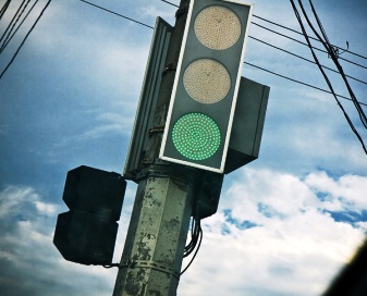 В Херсоне в течении двух лет поменяют все дорожные знаки и светофоры