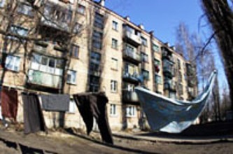 Депутаты облсовета  будут просить Кабмин возобновить финансирование госпрограммы отселения жителей  домов «гибкой» конструкции