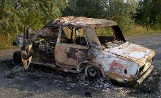 В Цюрупинском районе пьяные угонщики, чтобы "замести следы", сожгли угнанный автомобиль