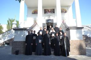 У Херсонских святынь молились студенты Киевской духовной семинарии
