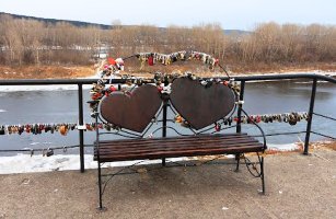 В Цюрупинске на городской набережной установят скамейку для влюбленных и световой фонтан
