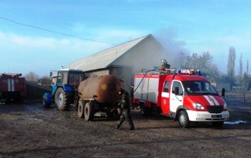 В Чулаковке горел склад с картошкой