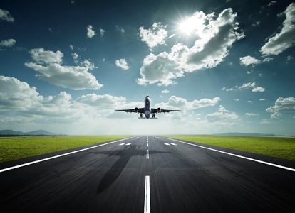 Херсонский аэропорт завлекает авиакомпании новым сайтом