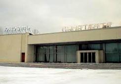 В Новой Каховке бойцы госохраны задержали хулиганов бивших стекла в кинотеатре "Юность"
