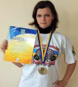 Студентка ХГУ стала чемпионкой Украины по пауэрлифтингу