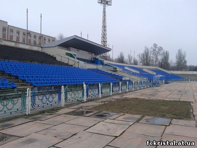Стадион "Кристалл" готовят к началу сезона