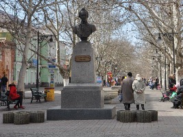 Улицу Суворова "покращат" почти на миллион гривен - мэрия Херсона