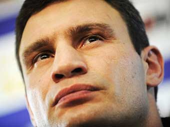 Кличко предлагает референдум о недоверии Януковичу