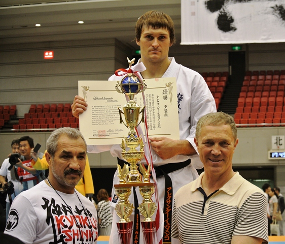 Чемпион Америки по киокушин-каратэ Александр Яременко встретился рассказал о победе
