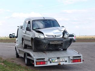 Жена мэра Каховки попала в ДТП на служебном автомобиле мэрии (дополнено)