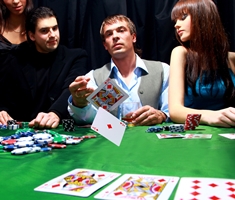 В Цюрупинске разоблачили покерный клуб