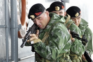 В Севастополе российские морпехи "зачистили" местных общественников