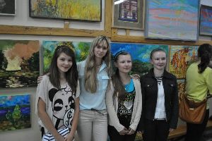 Работы херсонских школьников можно увидеть на вернисаже в Польше