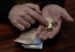 Украинец может собрать деньги на покупку квартиры, если 8 лет не потратит ни копейки из зарплаты