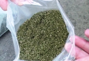 На Херсонщине у безработной милиция изъяла 5 кг наркотиков