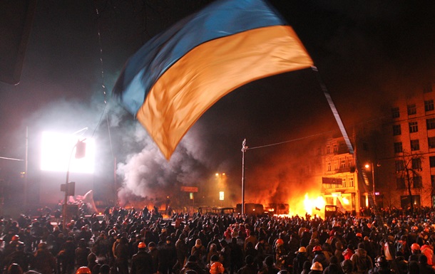 FT: Как оттащить Киев от края пропасти