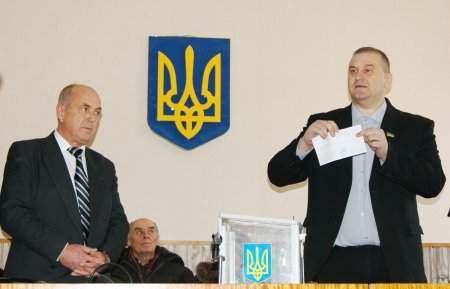 Мэра Каховки Александра Карасевича отправили в отставку (дополнено)