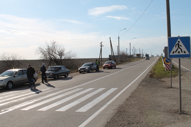 Милиция и самооборона Майдана не пропустили в Херсон 13 автомобилей пророссийских активистов