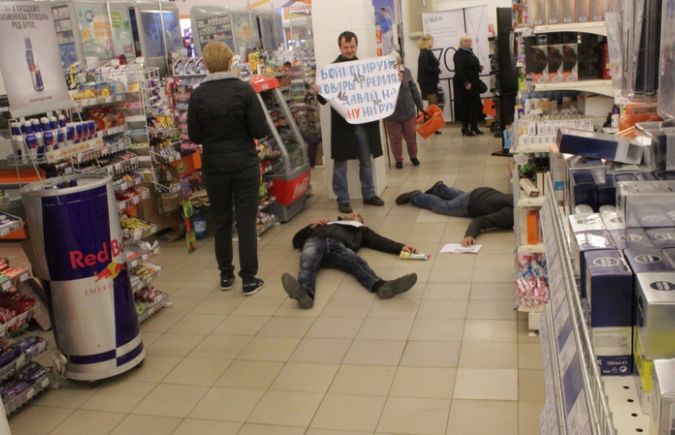 В херсонских супермаркетах провели акцию по бойкоту российских товаров