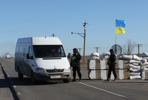 Одарченко просит Яценюка предоставить юридический статус границе между Херсонской областью и Крымом